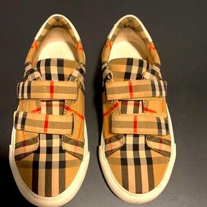 Kids Burberry shoes